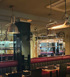 Central Park Cafe, Bar & Restaurant