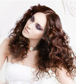 Y salon
